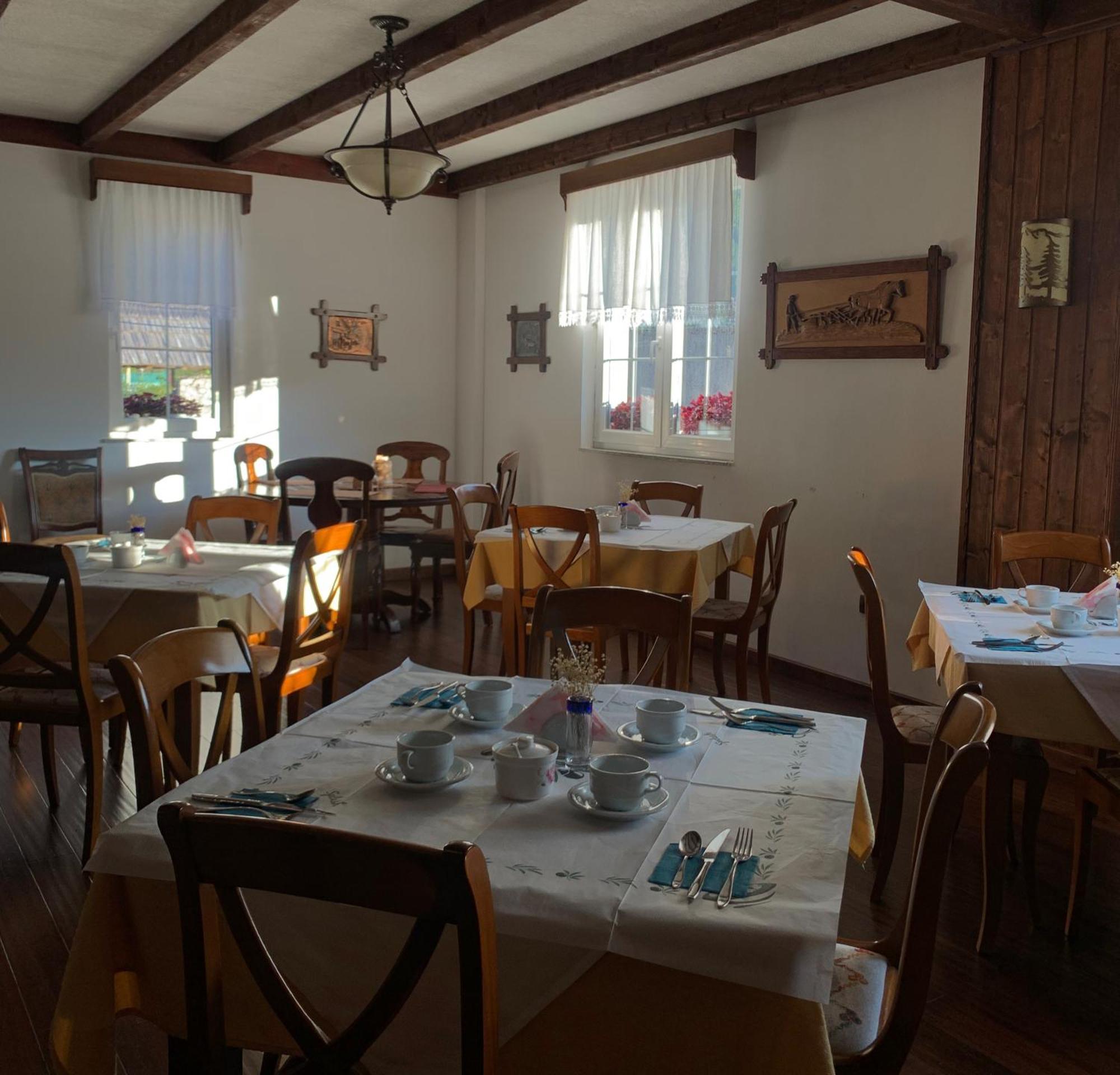 Bujtina Valbone Otel Dış mekan fotoğraf